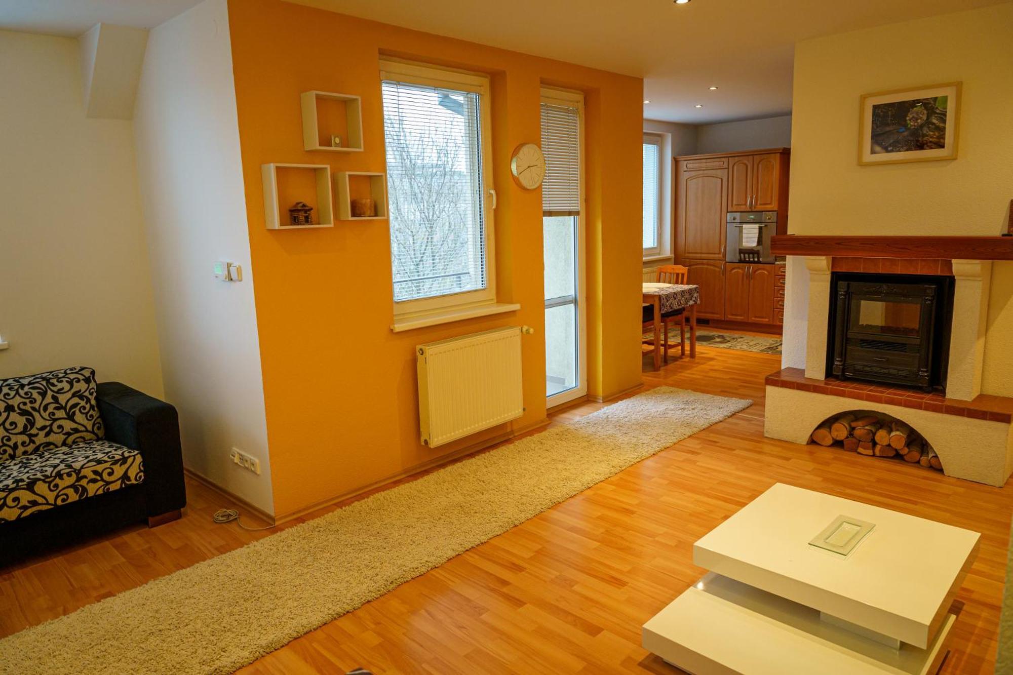 Spacious With A Fireplace In The * Pressburg