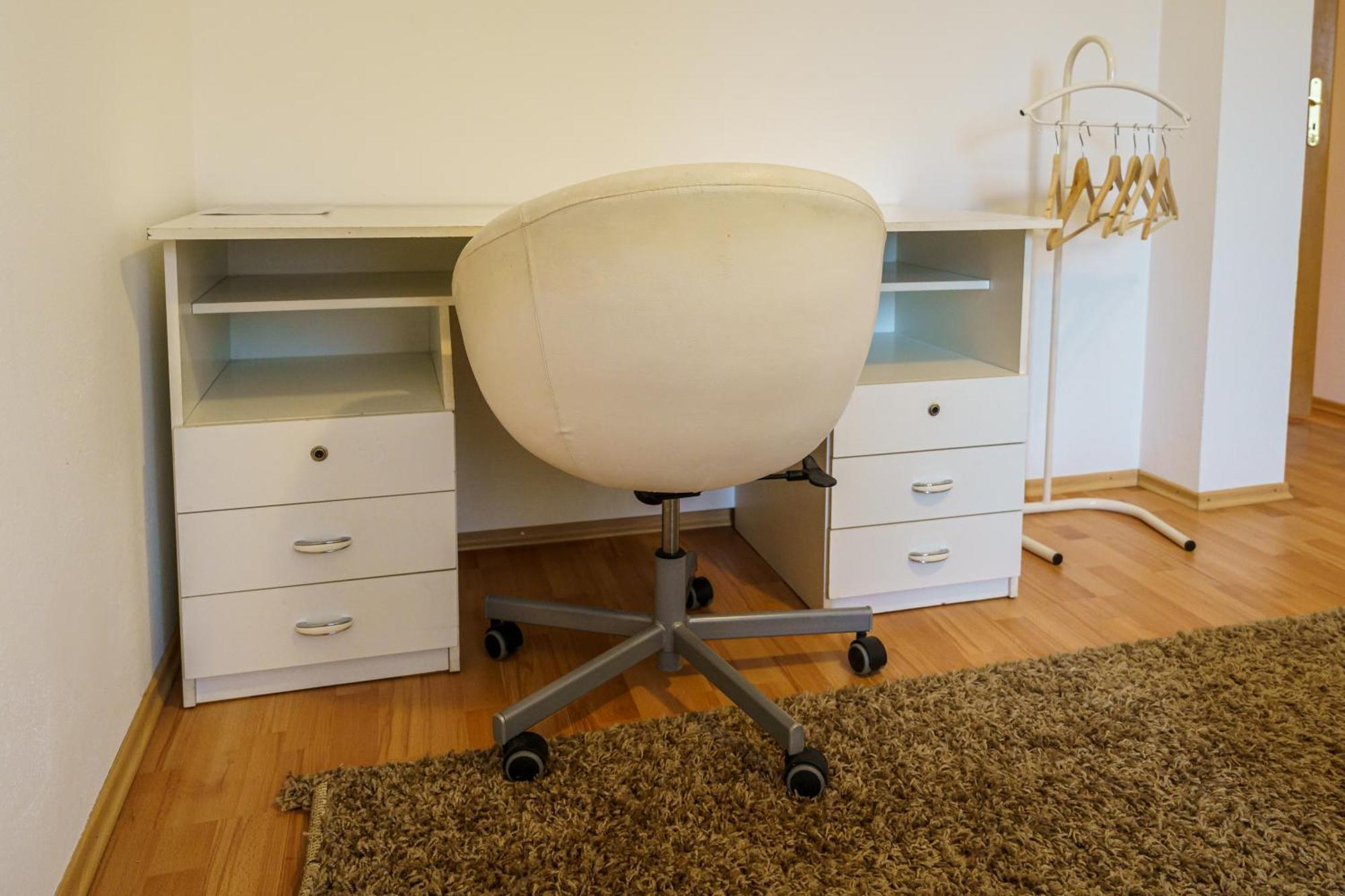 Spacious With A Fireplace In The Pressburg